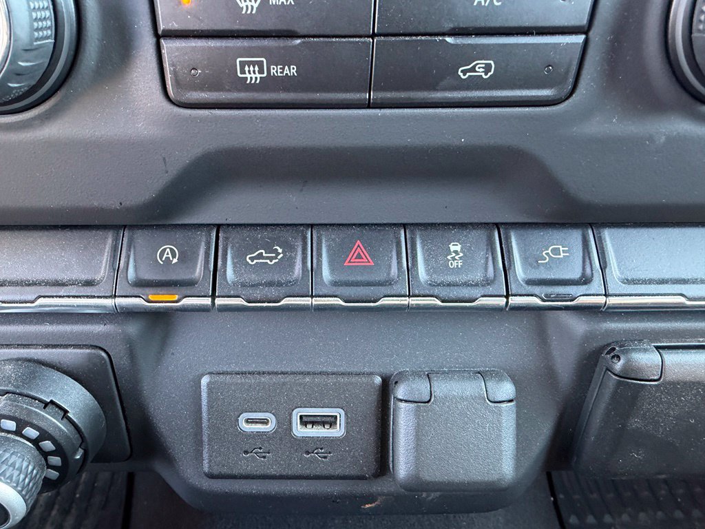 Used 2021 Chevrolet Silverado 1500 Custom AWD/4WD image 8