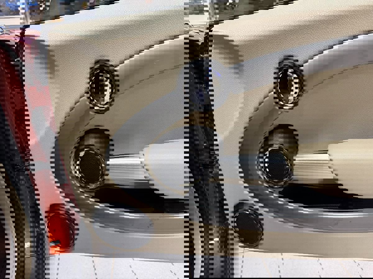 Used 2011 MINI Cooper S image 19