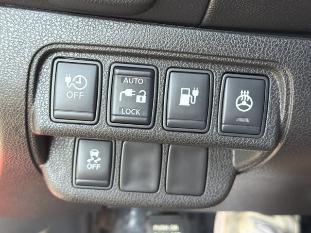 Used 2013 Nissan Leaf S FWD image 31