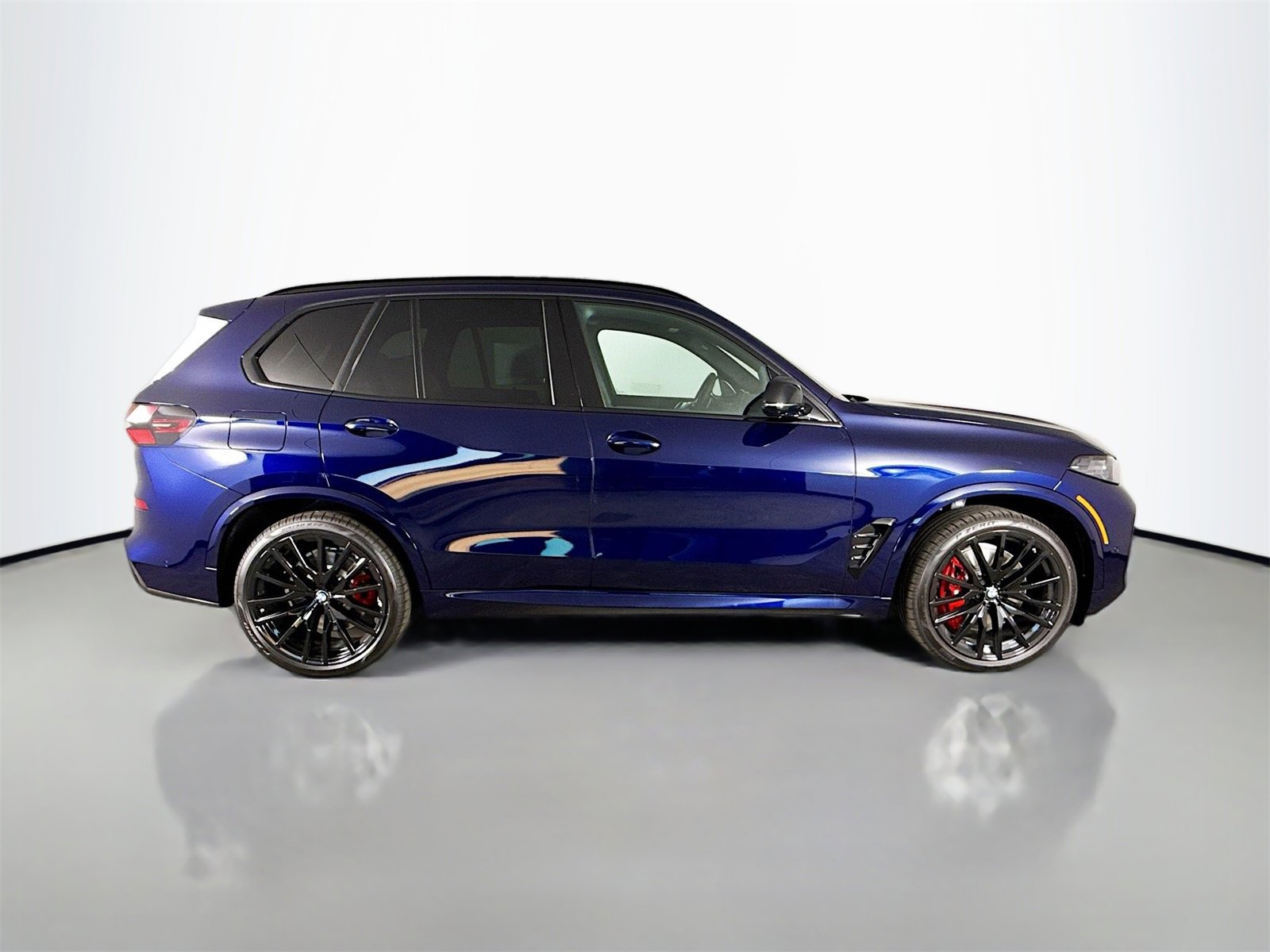 New 2026 BMW X5 M60i image 8