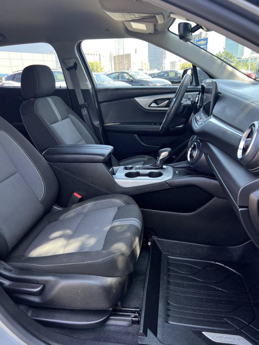 Used 2024 Chevrolet Blazer LT w/ Convenience Package FWD image 24