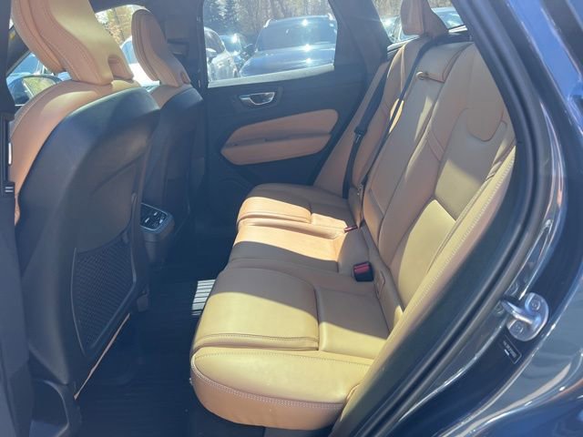 Certified 2023 Volvo XC60 B5 Ultimate w/ Protection Package AWD/4WD image 24
