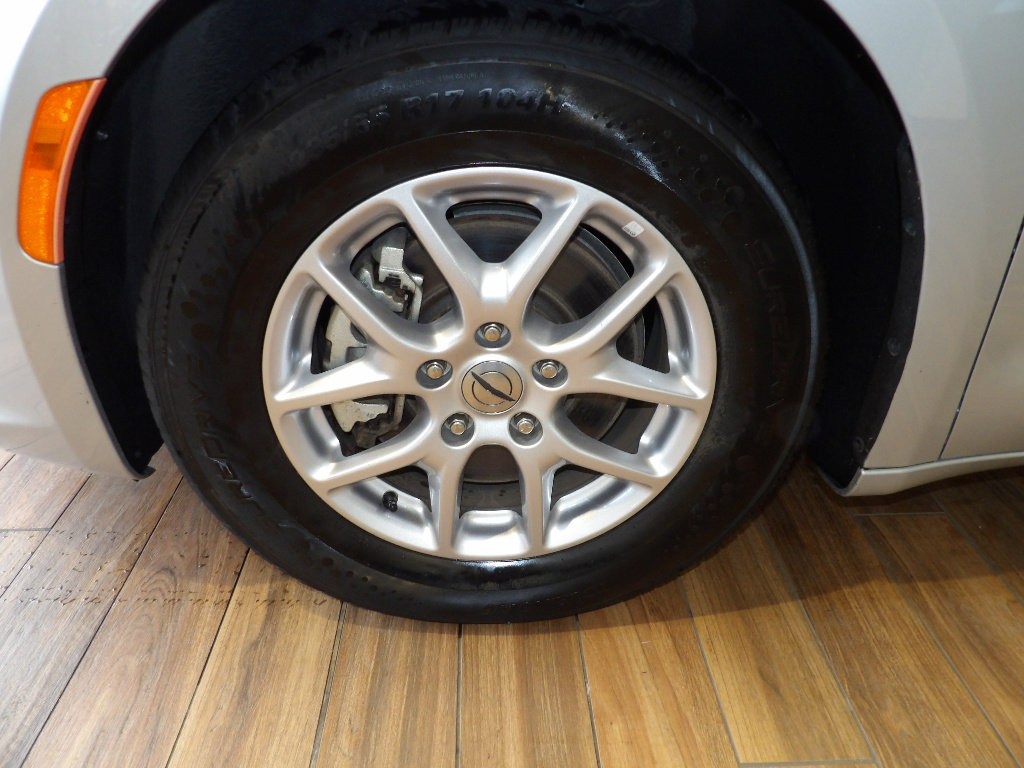 Used 2024 Chrysler Pacifica Touring-L FWD image 10