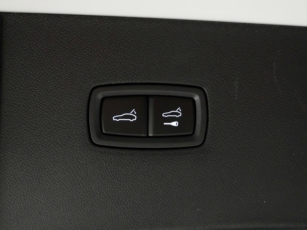 New 2026 Porsche Cayenne GTS AWD/4WD image 14