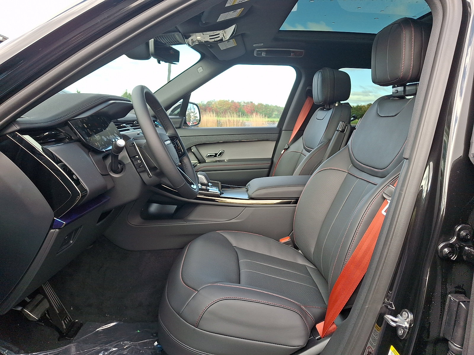New 2027 Land Rover Range Rover Sport Dynamic SE AWD/4WD image 10