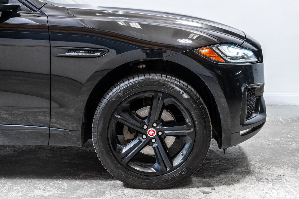 Used 2020 Jaguar F-PACE Checkered Flag AWD/4WD image 12