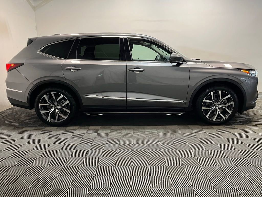 Certified 2024 Acura MDX SH-AWD w/ Technology Package image 4