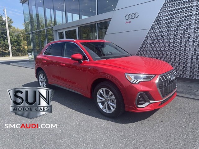 Certified 2025 Audi Q3 2.0T Premium Plus w/ Premium Plus Package
