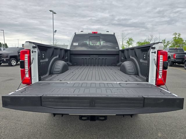 New 2026 Ford F250 Lariat w/ Black Appearance Package AWD/4WD image 13