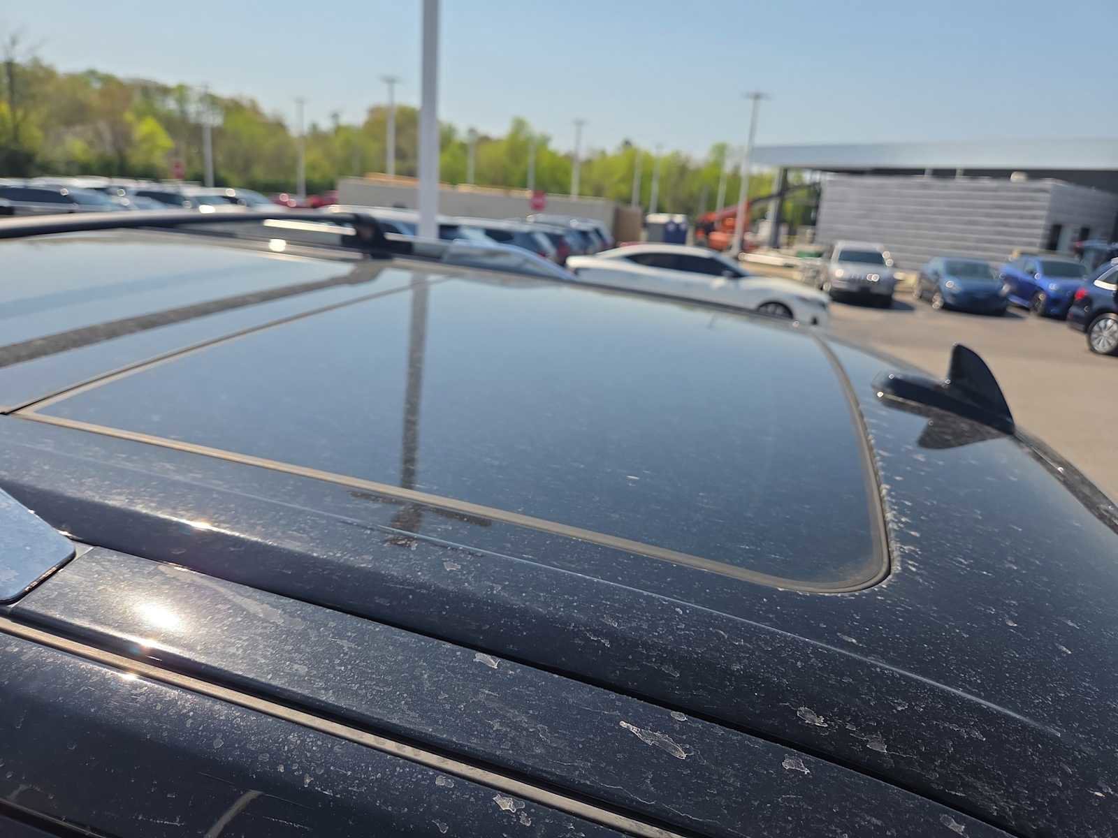 Used 2022 Lincoln Navigator Reserve image 3