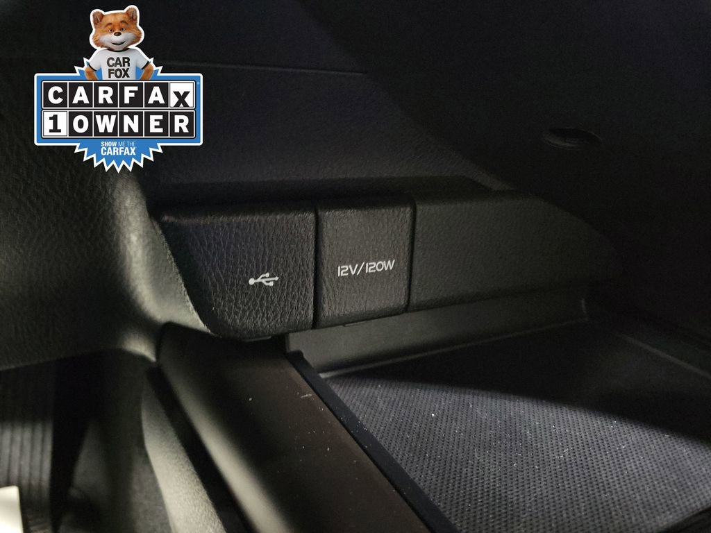 Used 2022 Toyota Camry SE image 17