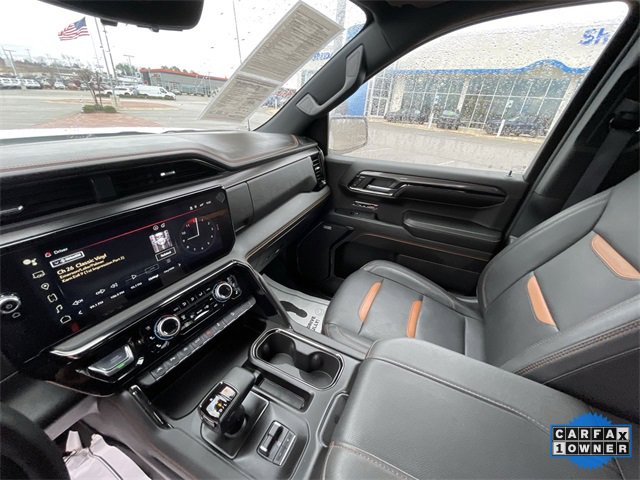 Used 2024 GMC Sierra 1500 AT4 w/ Technology Package image 18