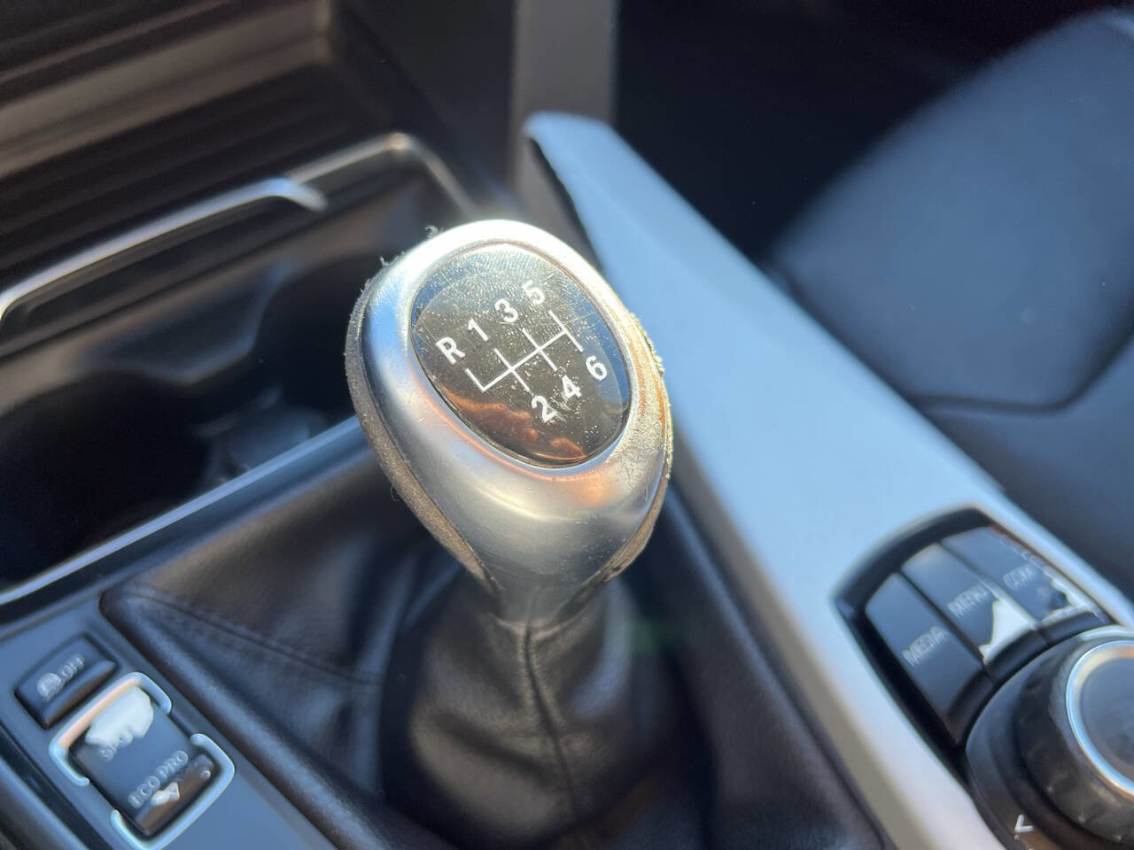Used 2018 BMW 320i Sedan image 31
