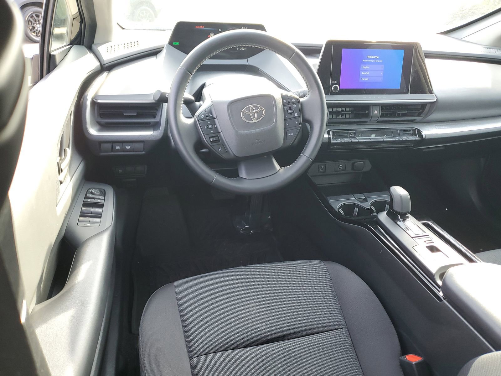 Used 2025 Toyota Prius LE image 10