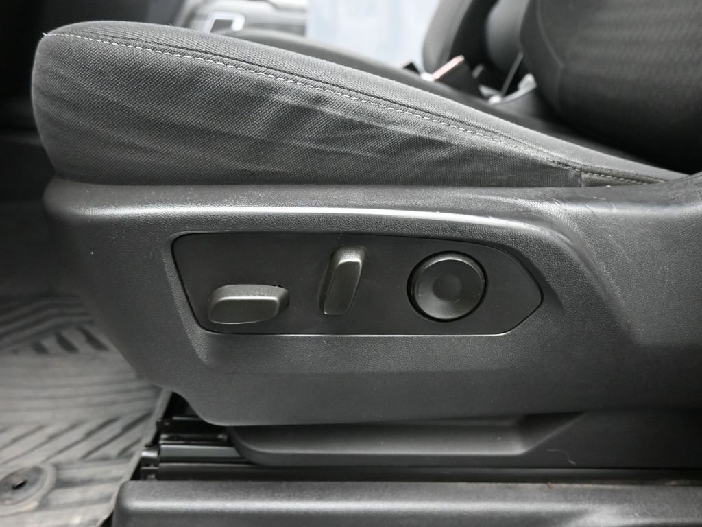 Used 2024 Chevrolet Silverado 2500 LT image 11