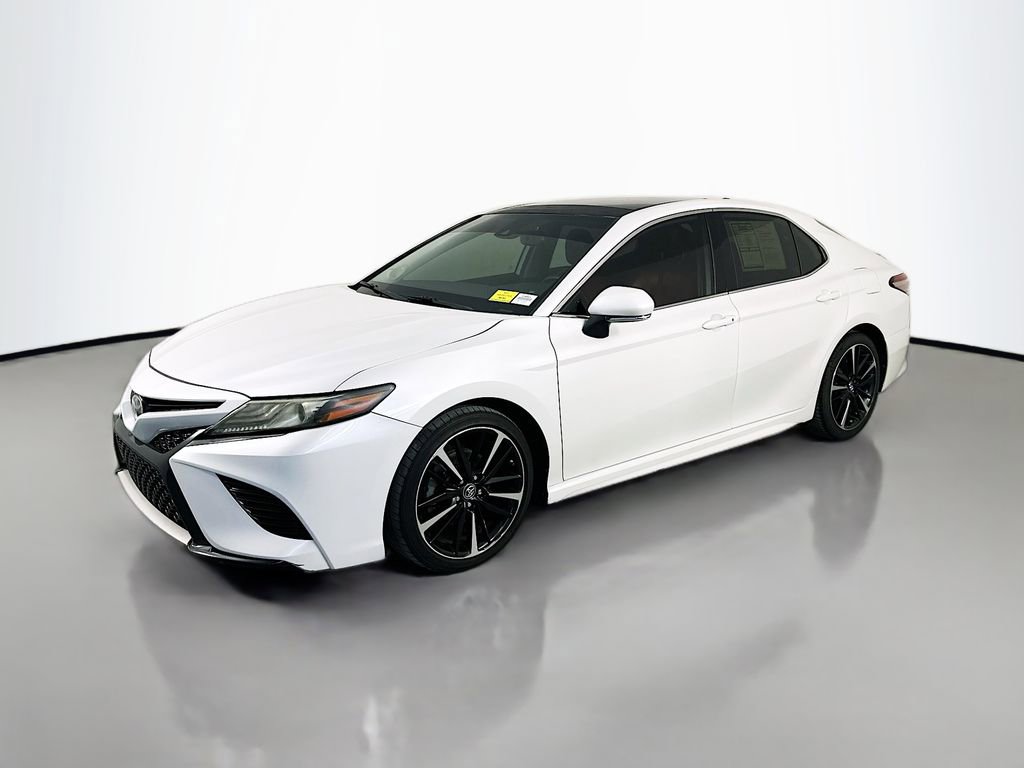 Used 2019 Toyota Camry XSE w/ Navigation Package FWD video 3