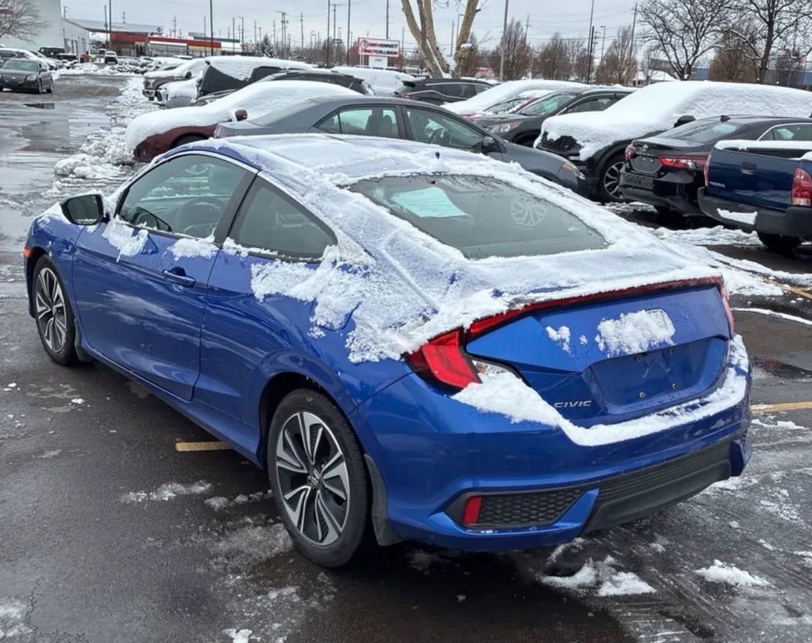 Used 2017 Honda Civic EX-T image 3