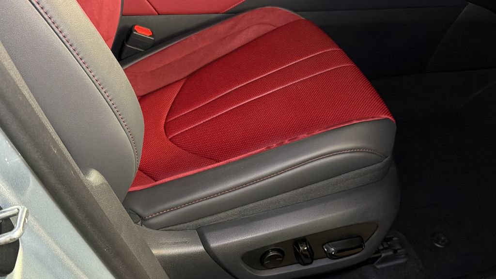 Certified 2024 Lexus RX 500h F Sport image 11