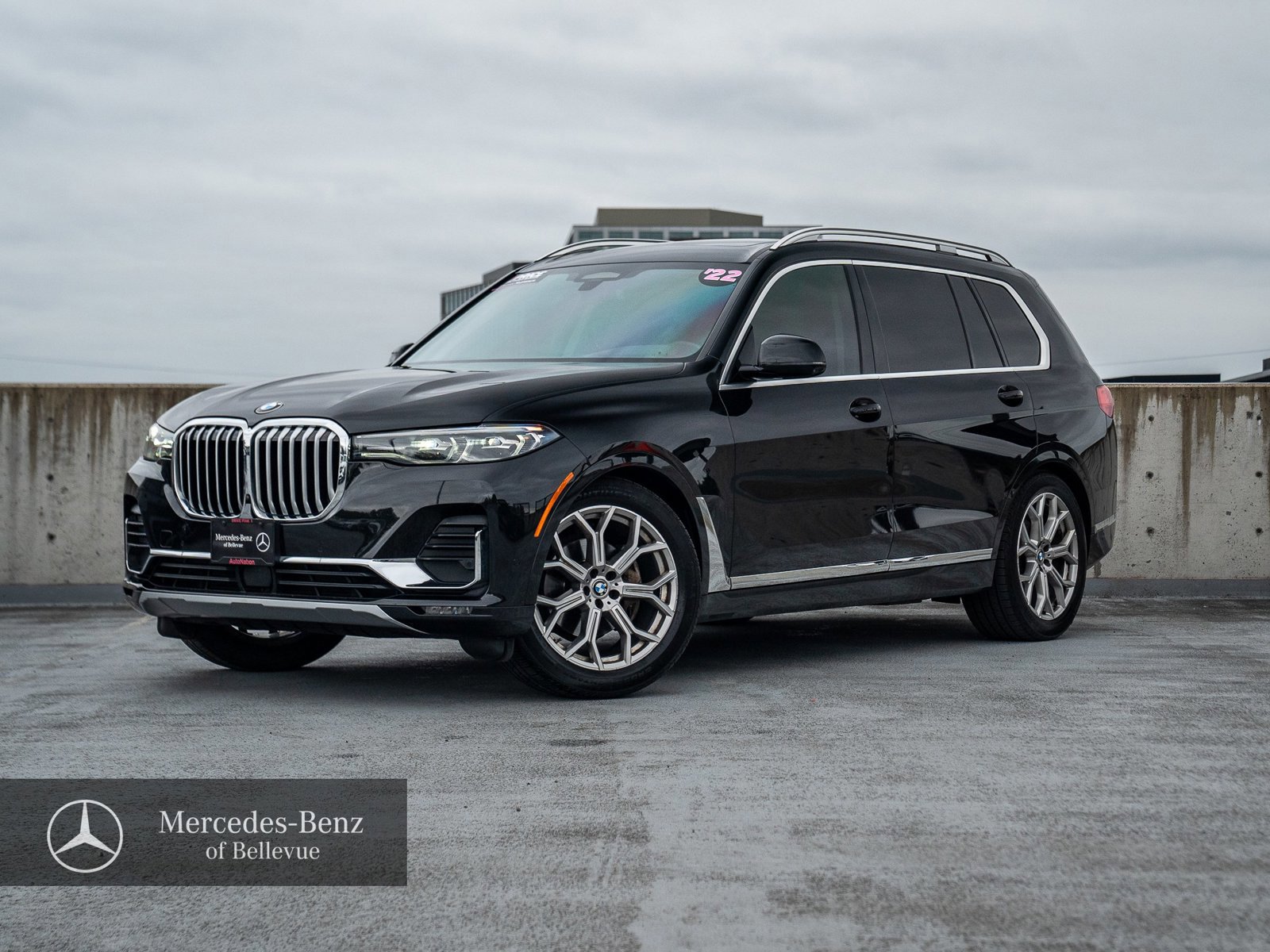 Used 2022 BMW X7 xDrive40i w/ Premium Package AWD/4WD video 1