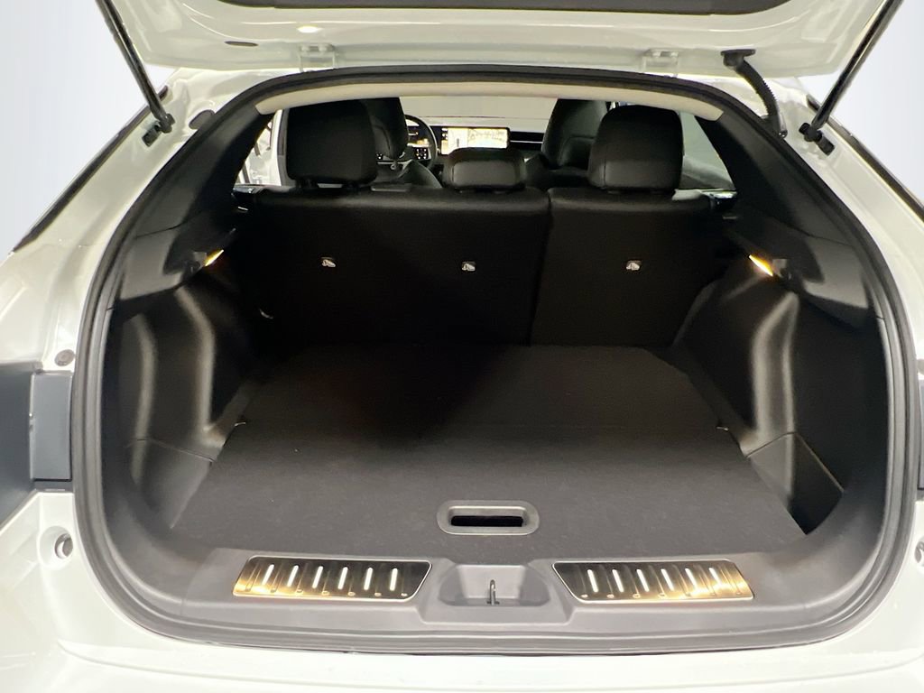 New 2026 Nissan Leaf SV+ w/ Illuminated Package FWD image 25