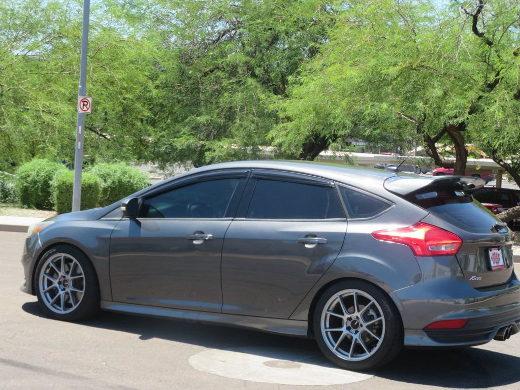 Used 2016 Ford Focus ST FWD image 5