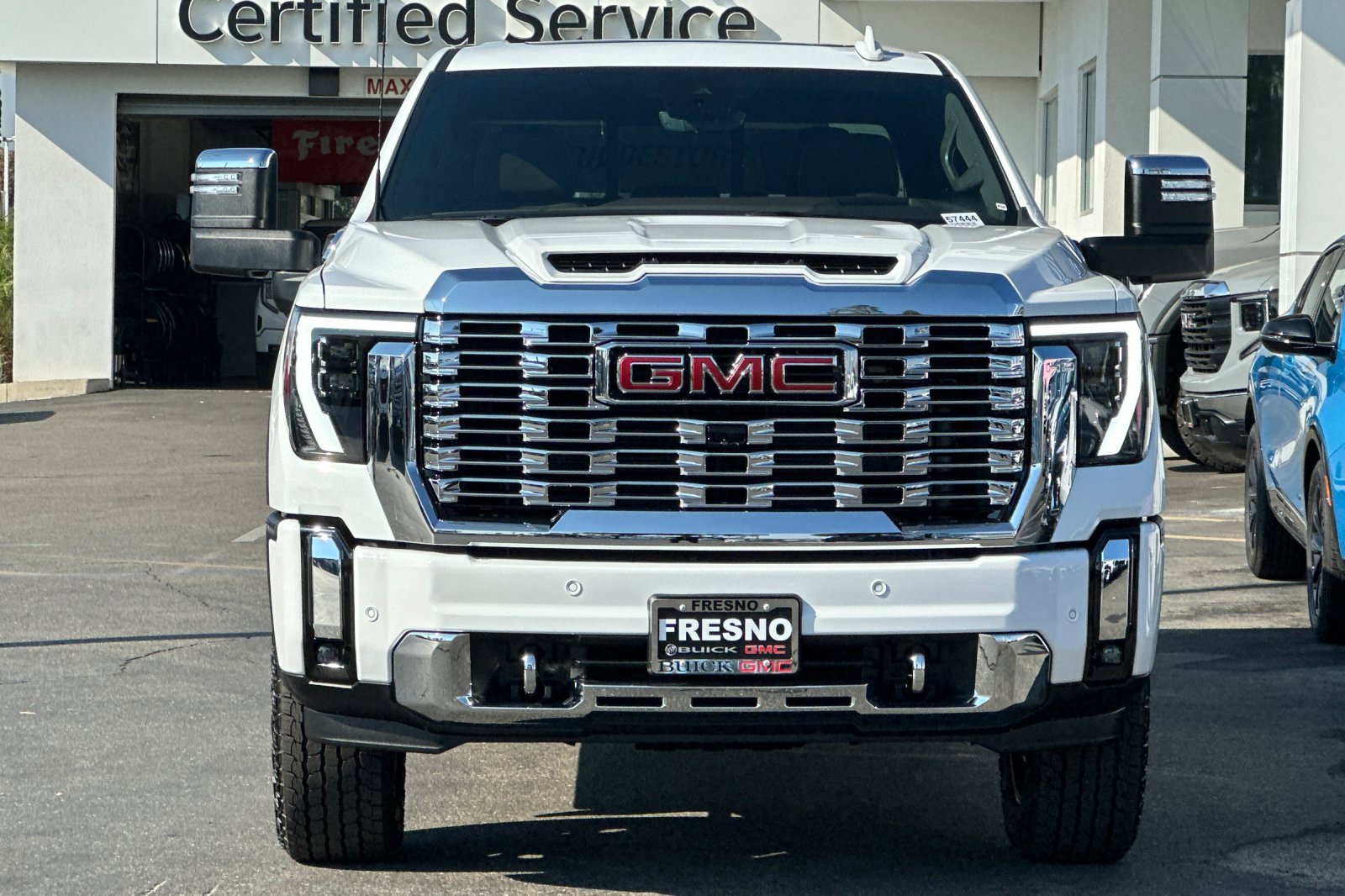 New 2026 GMC Sierra 2500 Denali w/ Denali Reserve Package image 3
