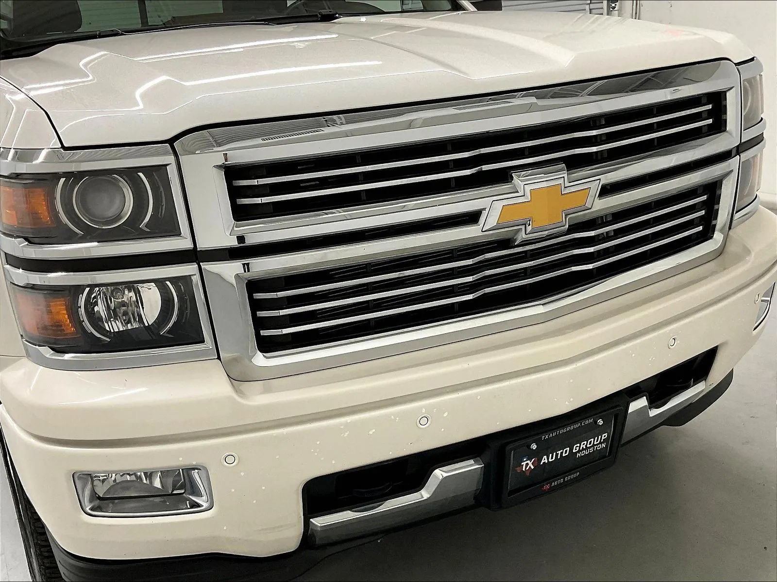 Used 2015 Chevrolet Silverado 1500 High Country AWD/4WD image 37