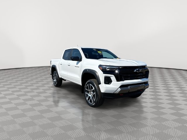 Certified 2023 Chevrolet Colorado Z71 w/ Z71 Convenience Package 2 AWD/4WD image 3
