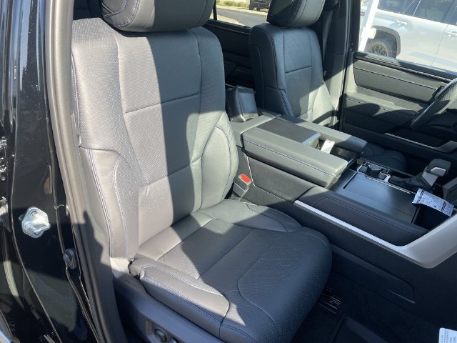 New 2026 Toyota Sequoia Platinum AWD/4WD image 40