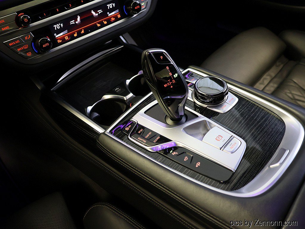 Certified 2022 BMW 750i xDrive w/ Executive Package AWD/4WD image 25