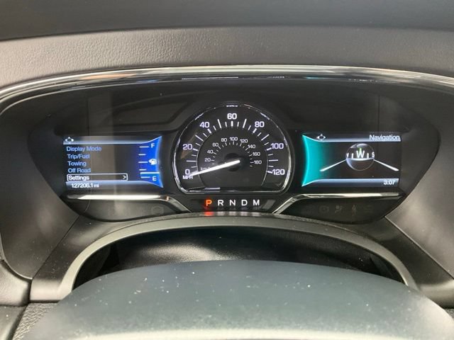 Used 2017 Lincoln Navigator Reserve AWD/4WD image 12