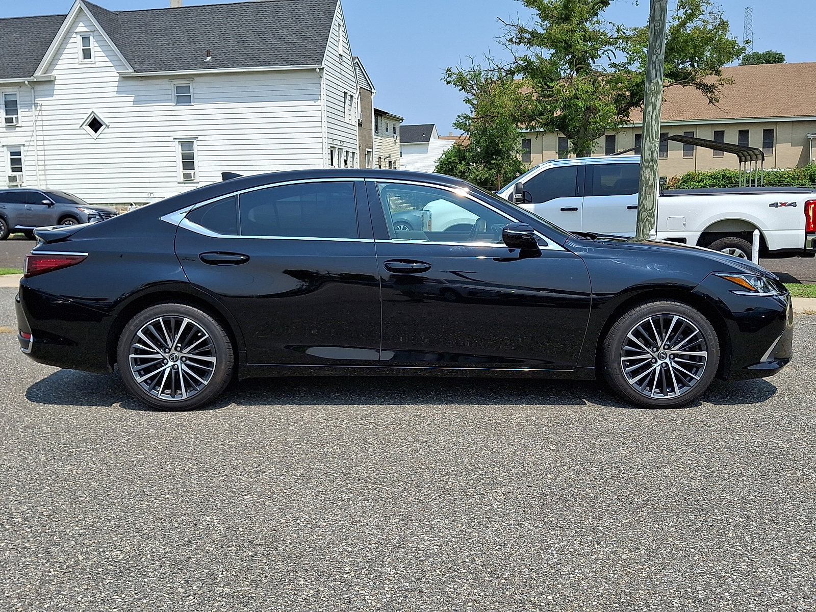 Used 2023 Lexus ES 250 w/ Premium Package AWD/4WD image 7