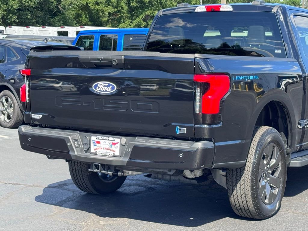 Used 2024 Ford F150 Lightning XLT AWD/4WD image 43