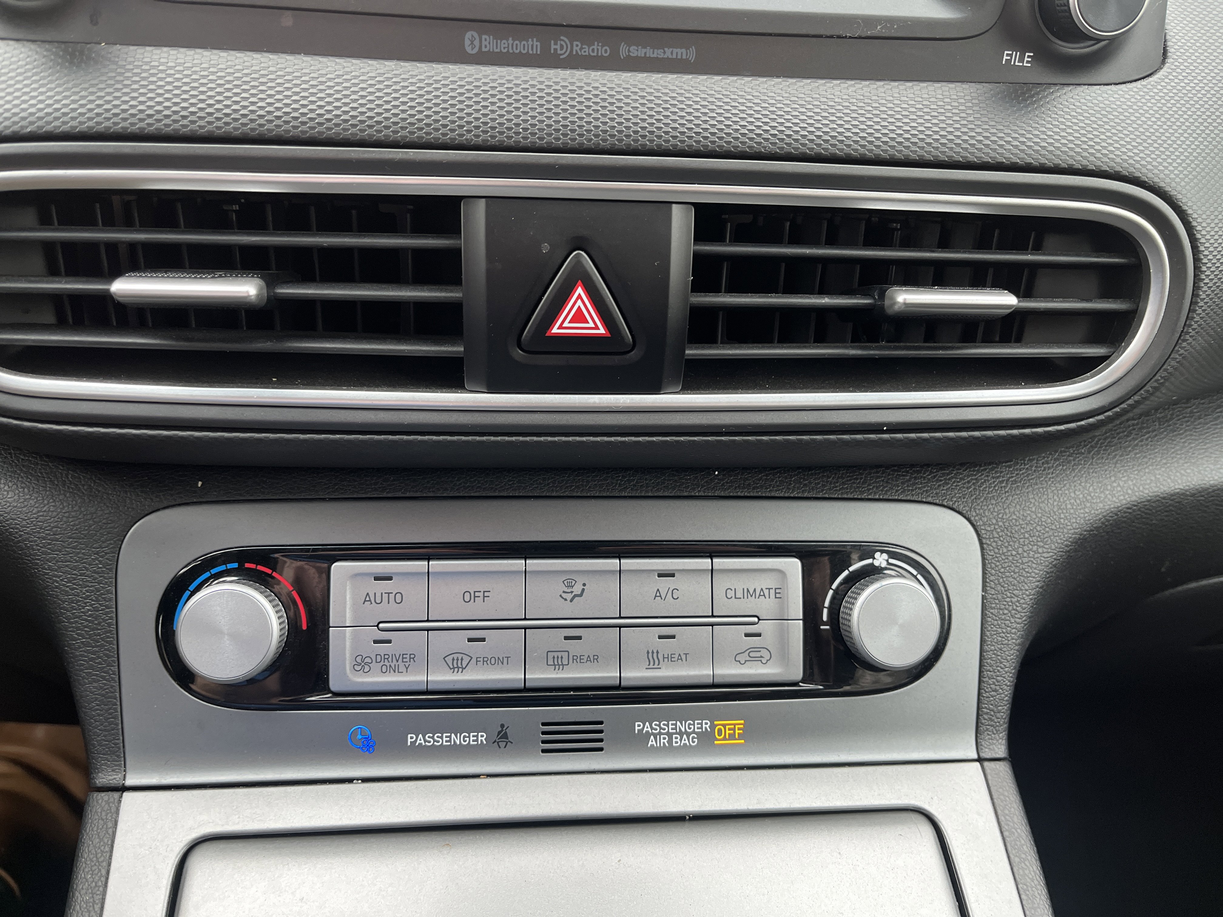 Used 2021 Hyundai Kona Limited FWD image 24