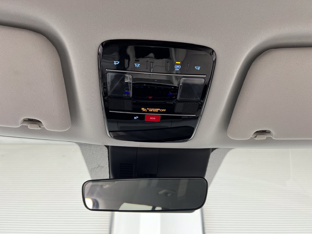 Used 2025 Hyundai Santa Fe SEL FWD image 68