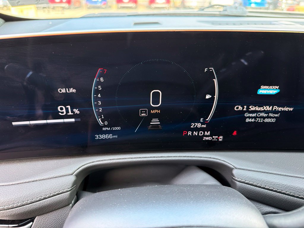 Used 2025 Cadillac XT4 Premium Luxury AWD/4WD image 16