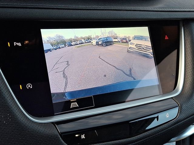 Certified 2022 Cadillac XT5 Premium Luxury w/ LPO, Radiant Package image 16