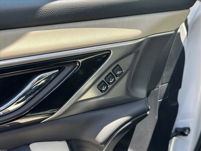 Used 2022 Subaru Outback Limited AWD/4WD image 16