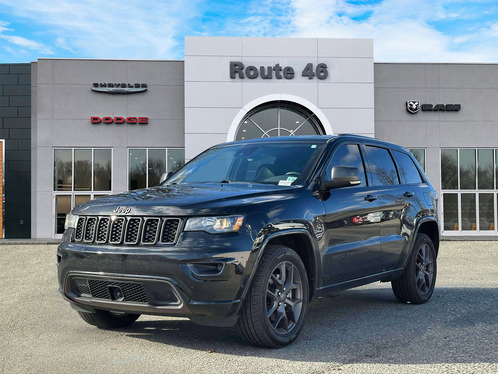 Used 2021 Jeep Grand Cherokee Limited w/ Quick Order Package 2GK 80th image 2