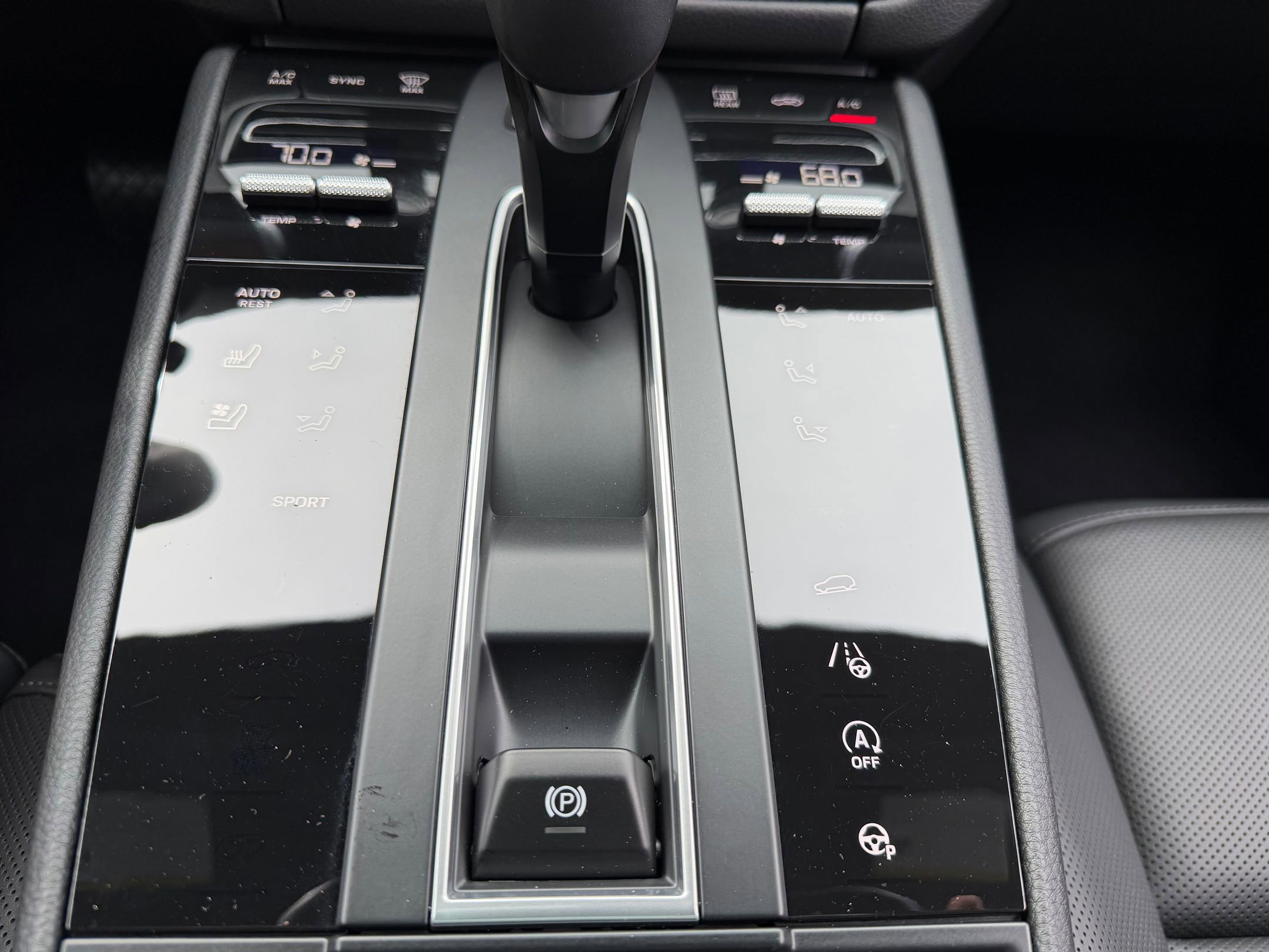 Certified 2026 Porsche Macan image 29