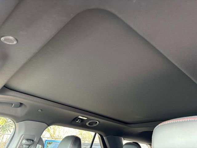 Certified 2025 Ford Explorer ST-Line w/ Premium Package image 28