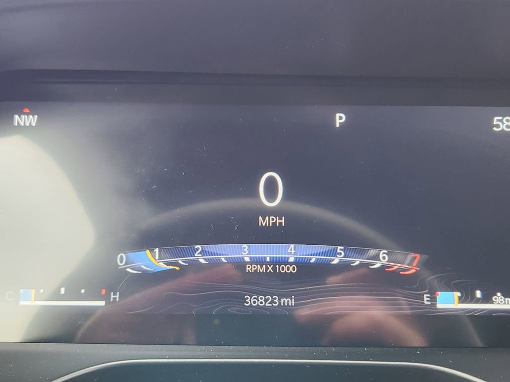 Used 2024 Jeep Grand Cherokee L Limited w/ Luxury Tech Group II image 18