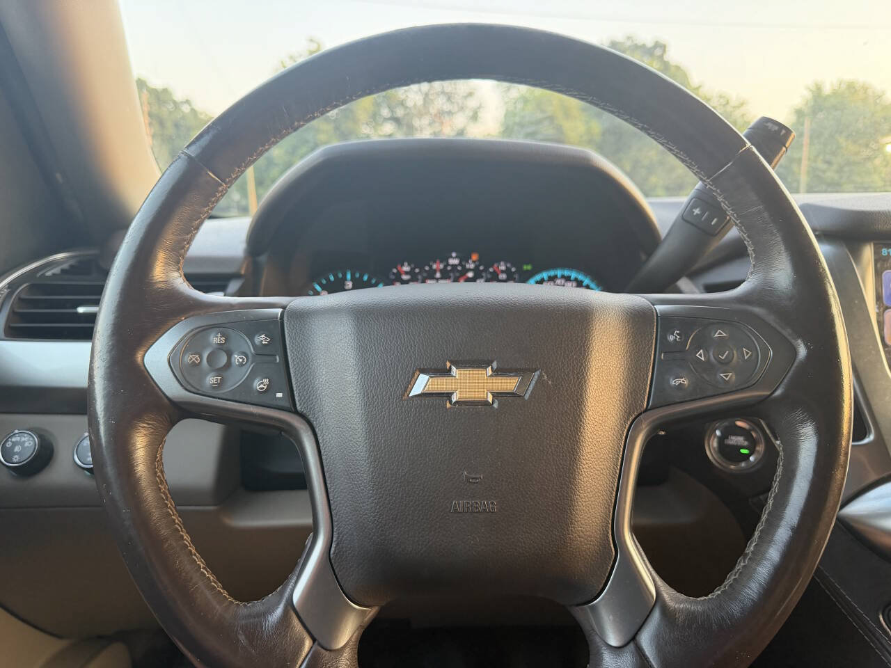 Used 2017 Chevrolet Suburban LT AWD/4WD image 20