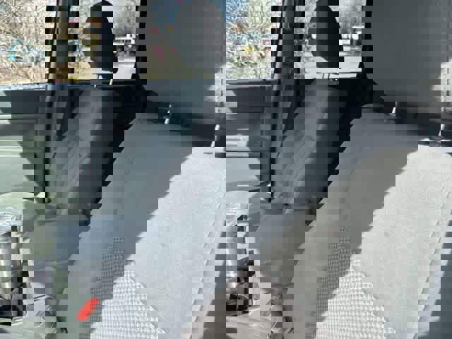 Used 2006 Jeep Grand Cherokee Laredo w/ Trailer Tow Group image 9