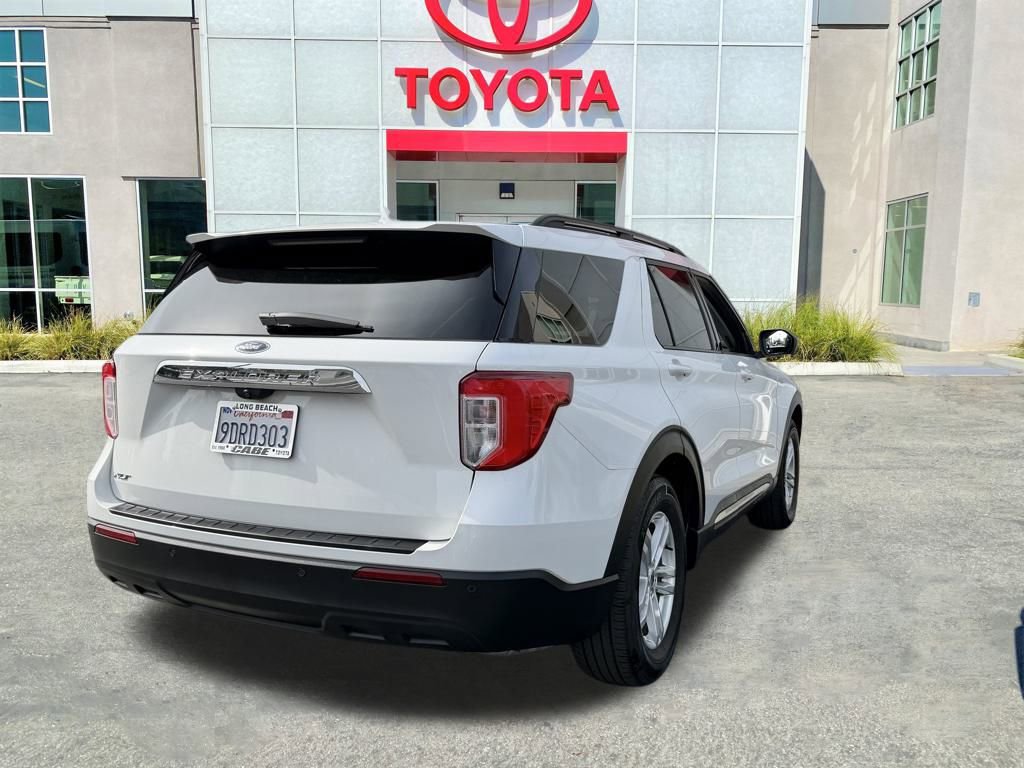 Used 2022 Ford Explorer XLT image 7
