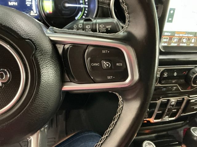 Used 2022 Jeep Wrangler Unlimited Sahara w/ Cold Weather Group AWD/4WD image 30