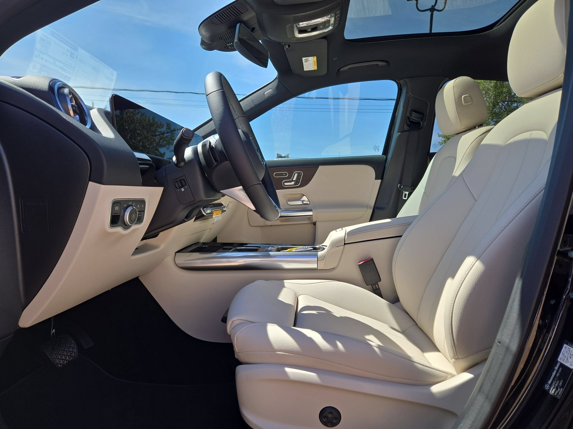 New 2026 Mercedes-Benz GLA 250 4MATIC image 16