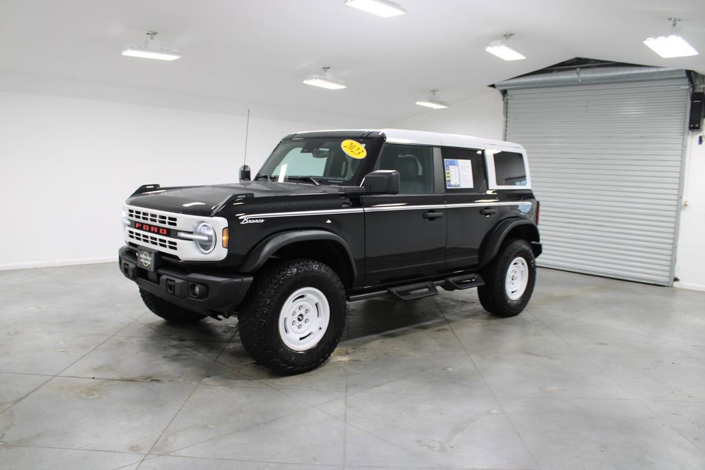 Used 2023 Ford Bronco Heritage Edition AWD/4WD image 4