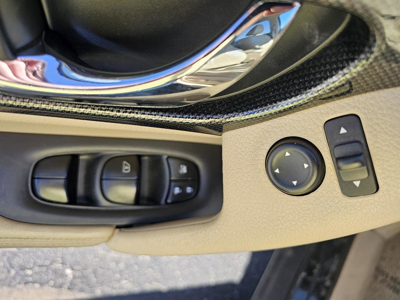 Used 2014 Nissan Rogue SL w/ SL Premium Package image 5