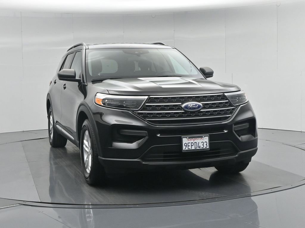 Used 2022 Ford Explorer XLT image 31